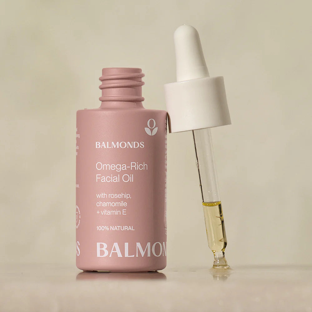 How to Use: Balmonds Omega Rich Facial Oil 30ml applying oil to face skincare routine